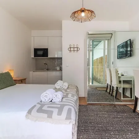 Апартаменты Principe Real Cozy Bright With Ac